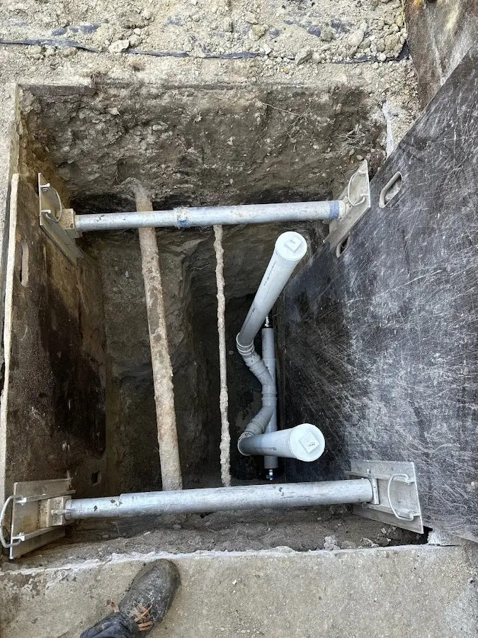 Experienced plumber completing Drain Cleaning work in Santaquin
